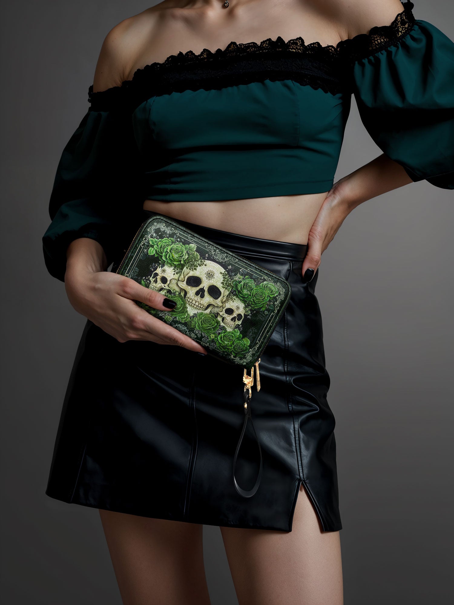 "Bloodrose" Poison Ivy Wallet