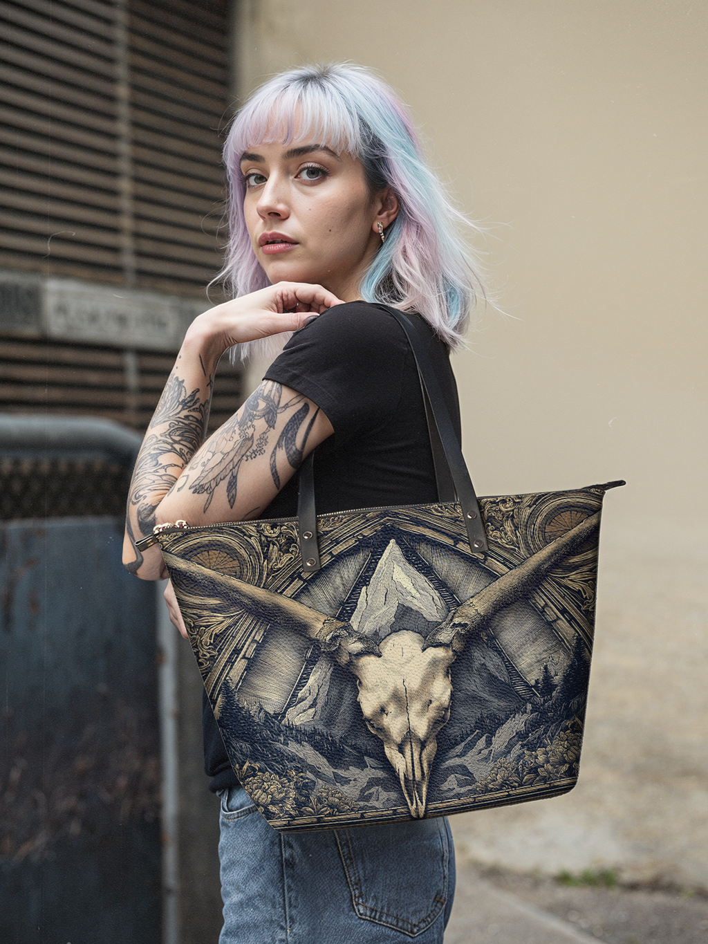 "Altarhorn" Leather Tote Bag